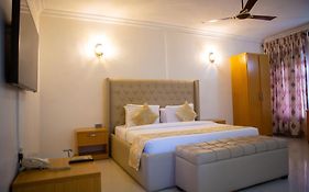 Roses Regency Hotel And Suites